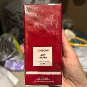 Tom Ford Lost cherry perfume